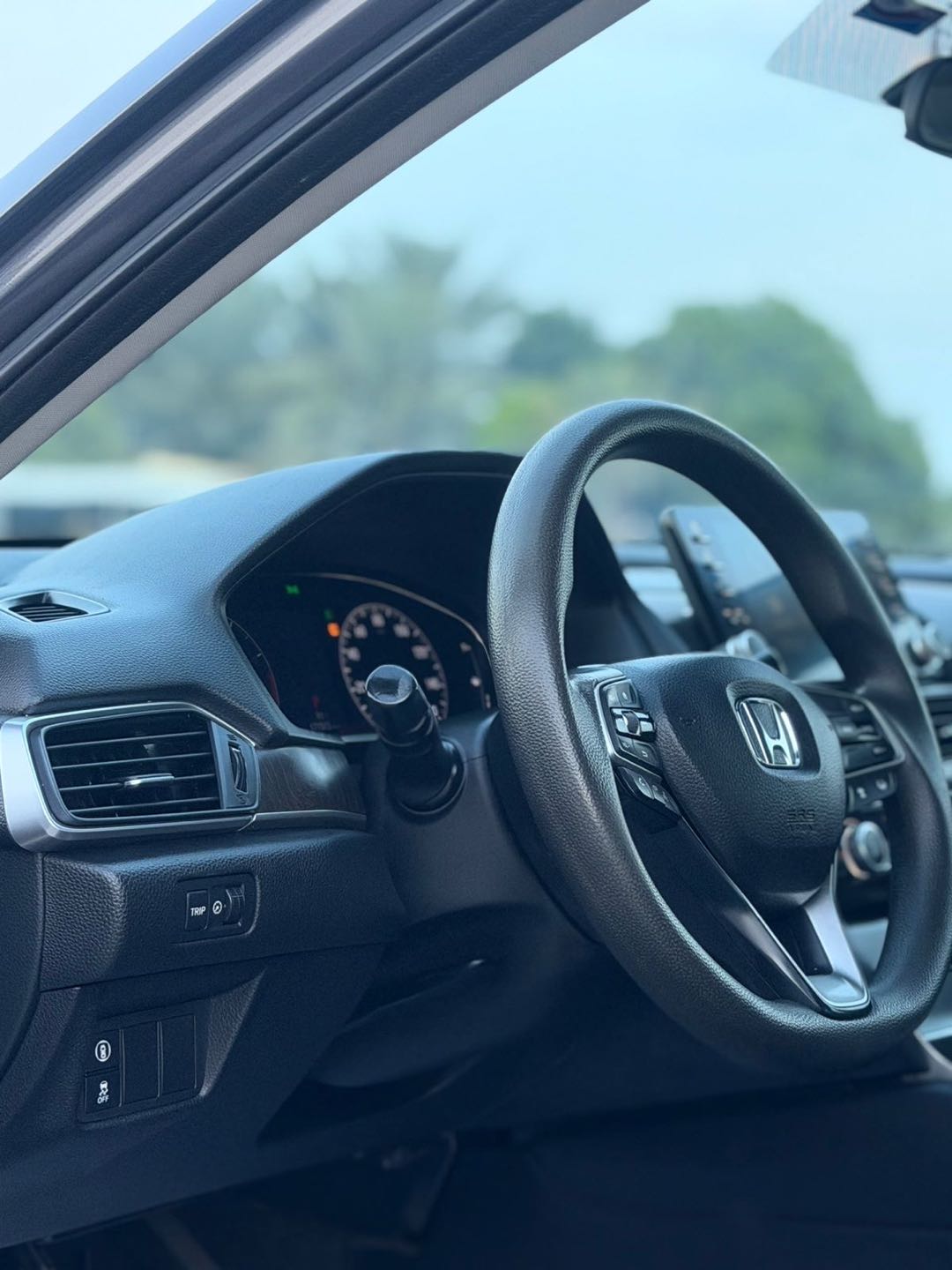Car Image 2018 HONDA ACCORD EXL
