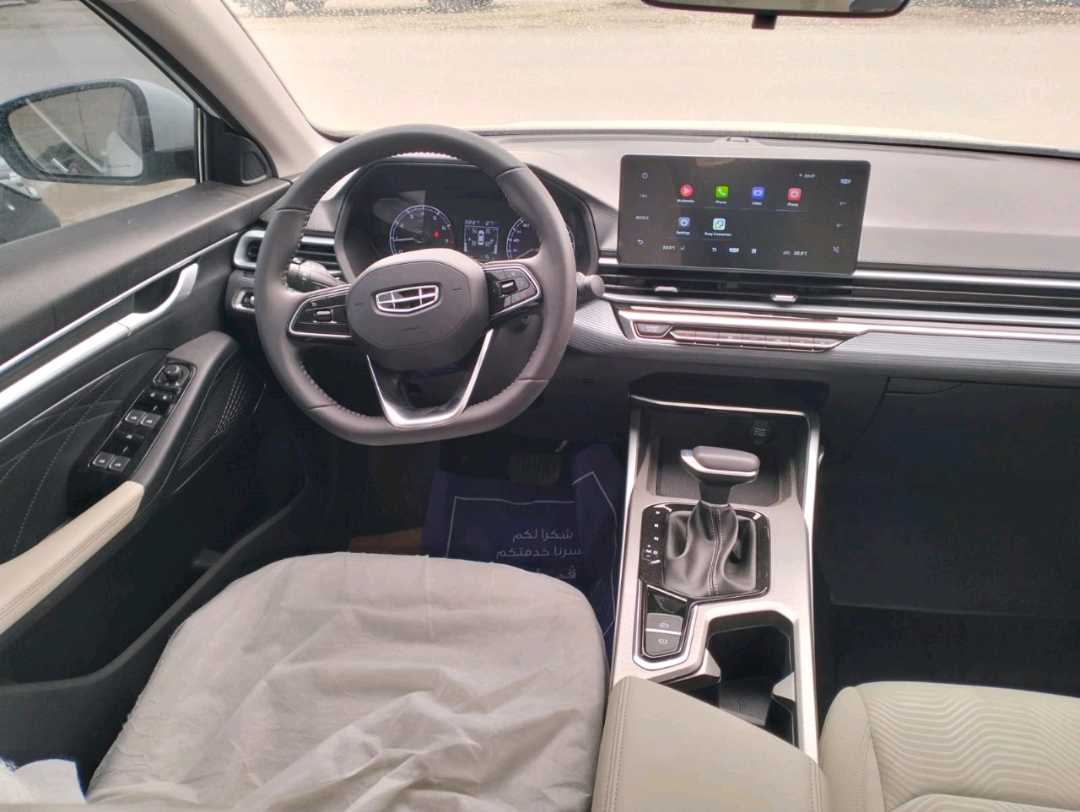 GEELY EMGRAND 2025