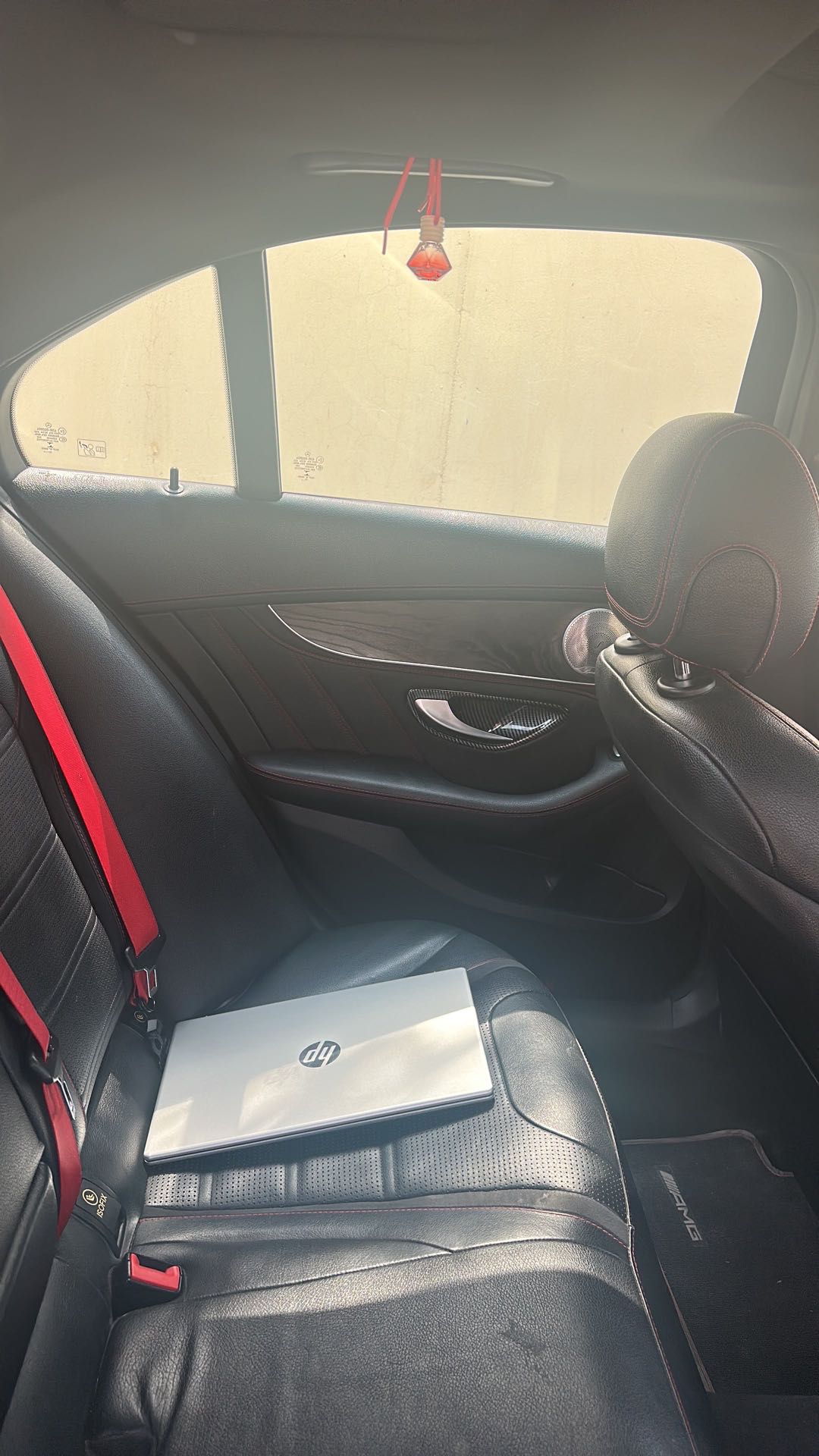 Car Image 2016 MERCEDES C Class 450