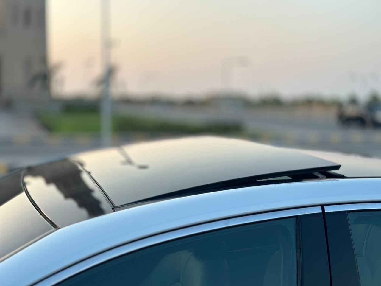 Car Image 2018 TOYOTA CAMRY XSE
