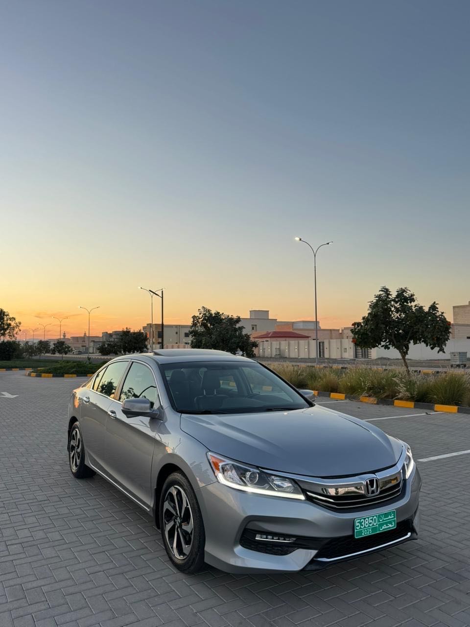 Car Image 2017 HONDA ACCORD EXL