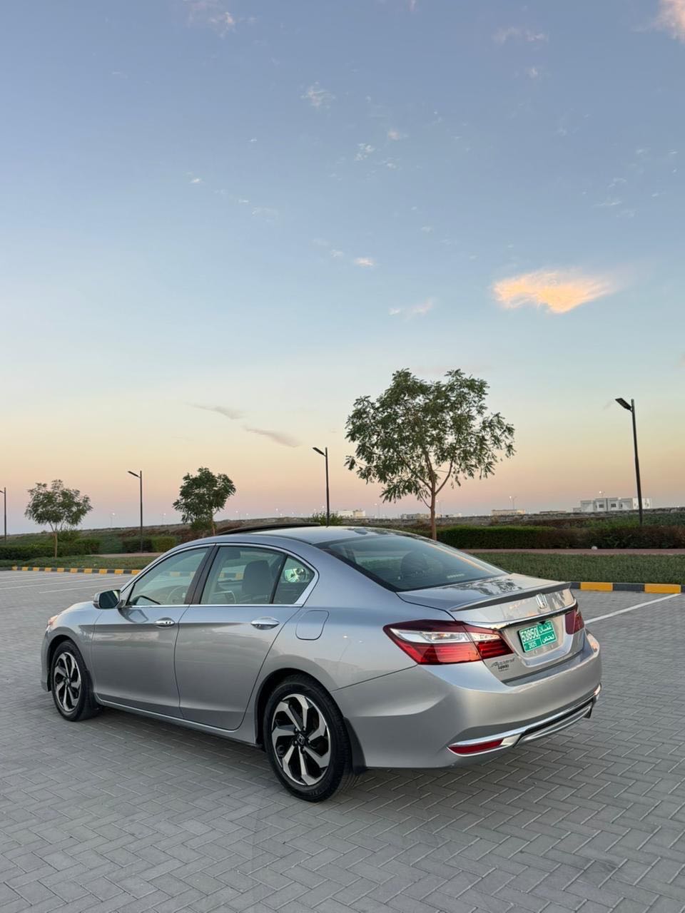 Car Image 2017 HONDA ACCORD EXL
