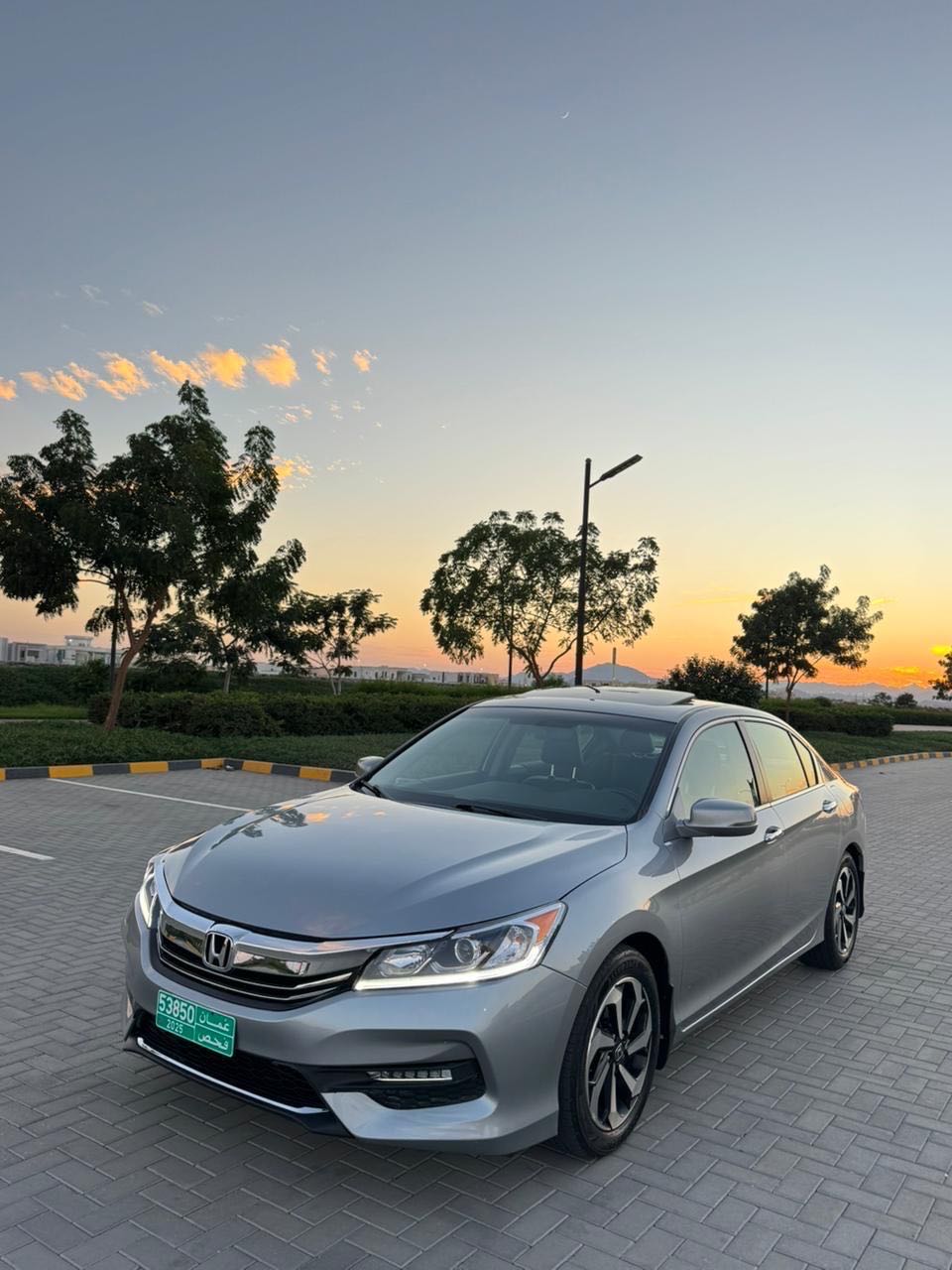 Car Image 2017 HONDA ACCORD EXL