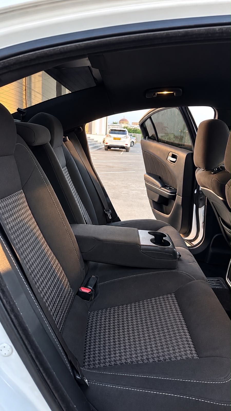 Car Image 2019 DODGE CHARGER GT