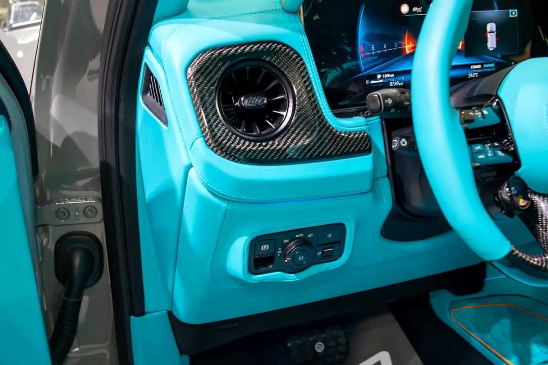 Car Image 2025 MERCEDES G CLASS 800
