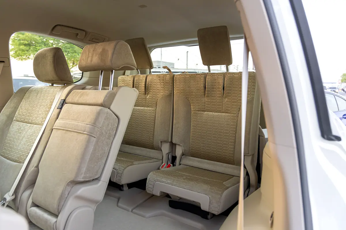 Car Image 2026 TOYOTA LAND CRUISER GX.R