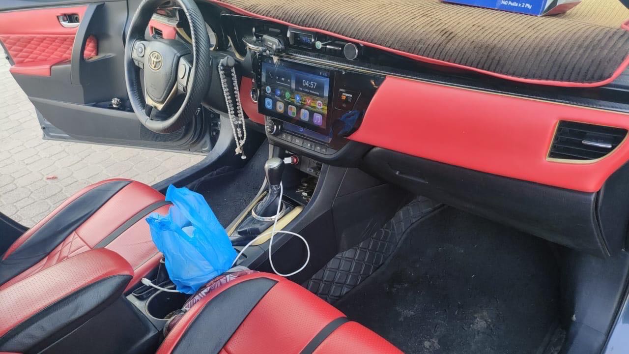 Car Image 2015 TOYOTA COROLLA S