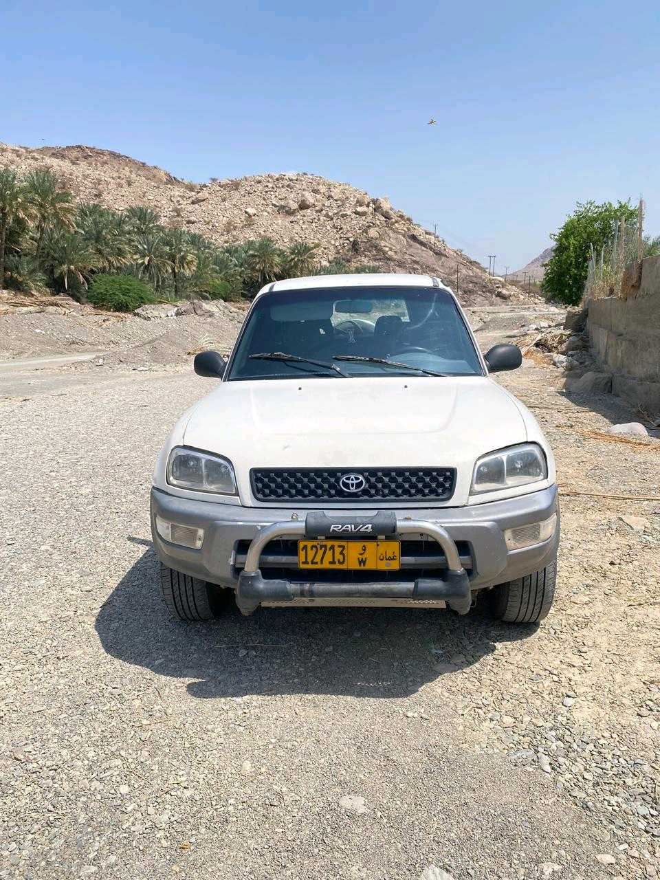 Car Image 1999 TOYOTA RAV4 