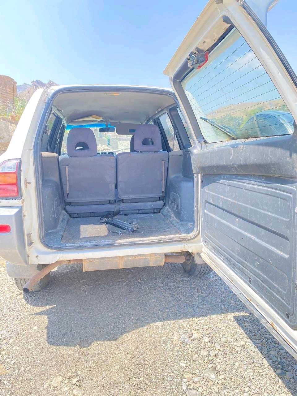 Car Image 1999 TOYOTA RAV4 