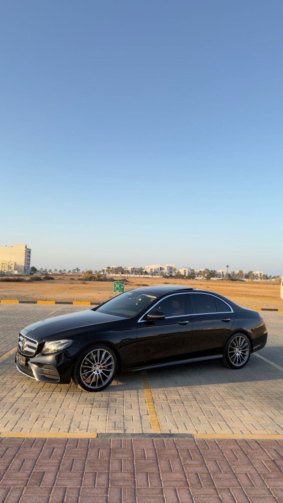 Car Image 2017 MERCEDES E Class 300