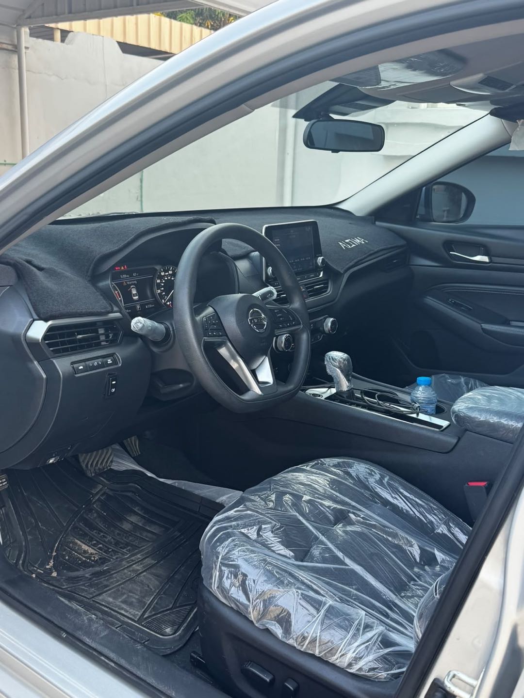 Car Image 2019 NISSAN ALTIMA S
