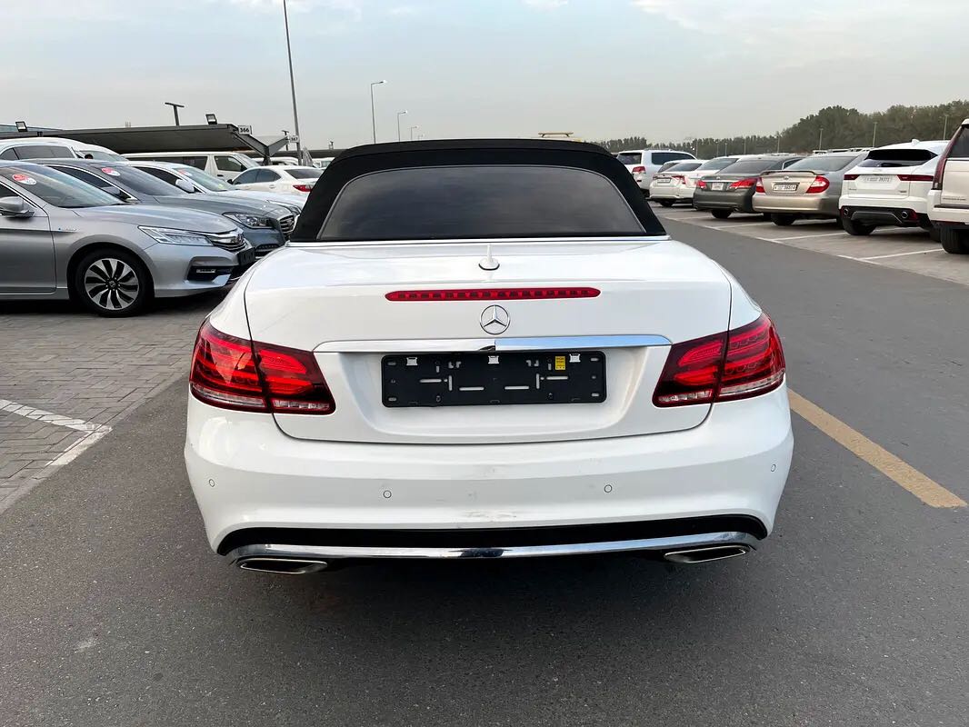 Car Image 2014 MERCEDES E Class 200