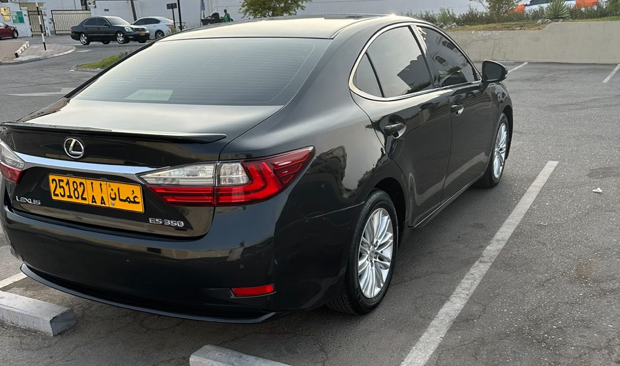 Car Image 2017 LEXUS ES 350