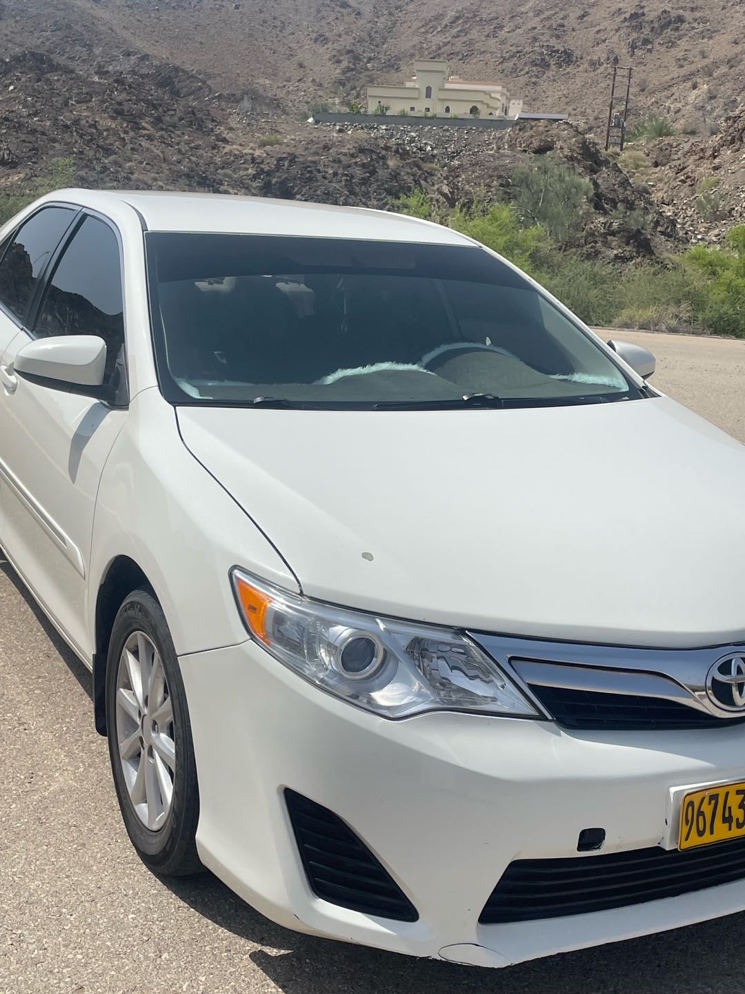 Car Image 2012 TOYOTA CAMRY SE