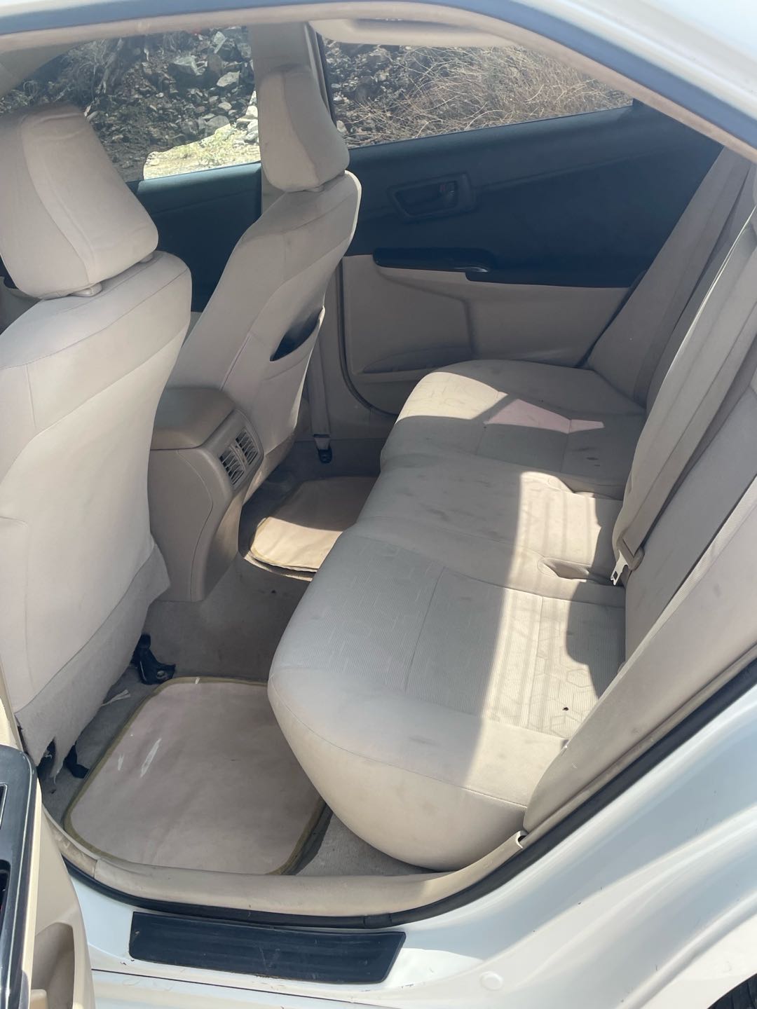Car Image 2012 TOYOTA CAMRY SE