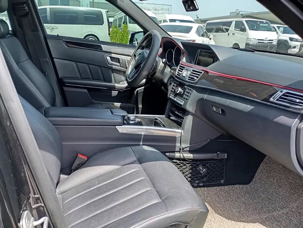 Car Image 2014 MERCEDES E Class 300