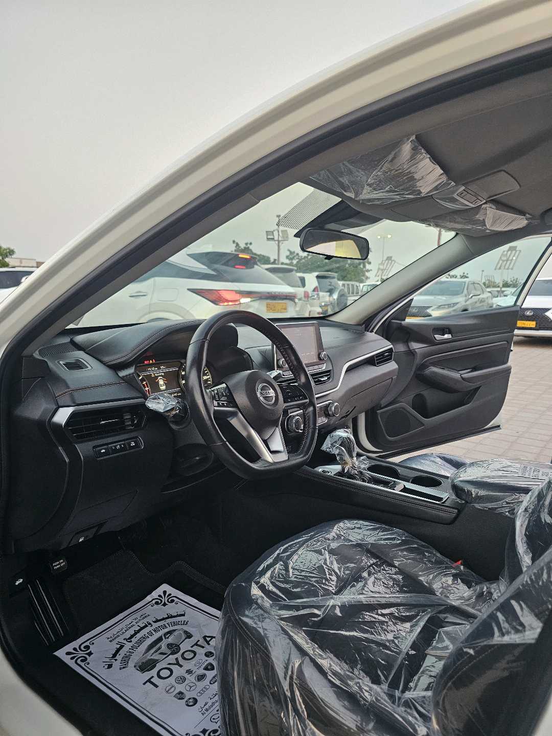 Car Image 2021 NISSAN ALTIMA SR