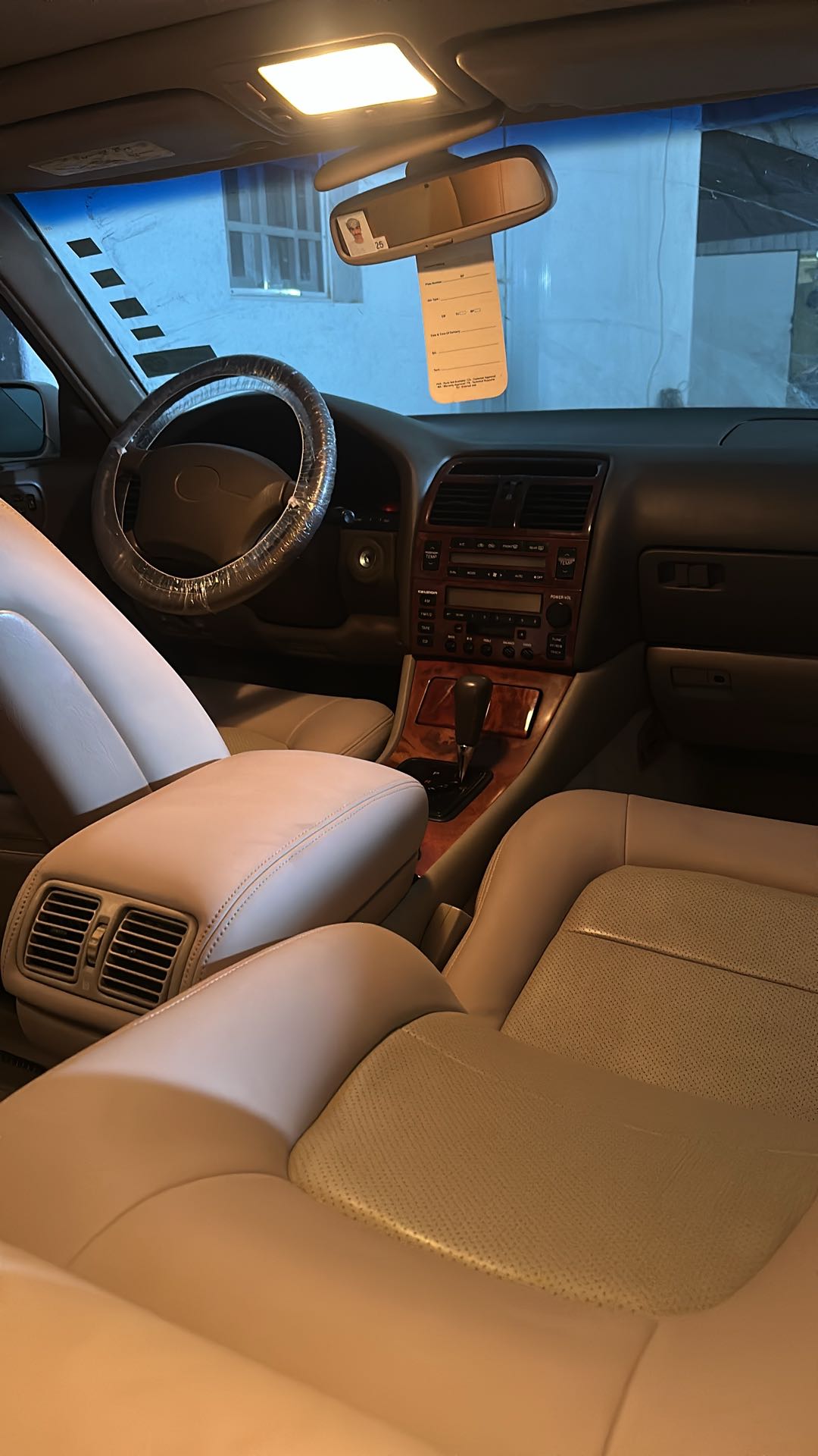Car Image 1997 LEXUS LS 400
