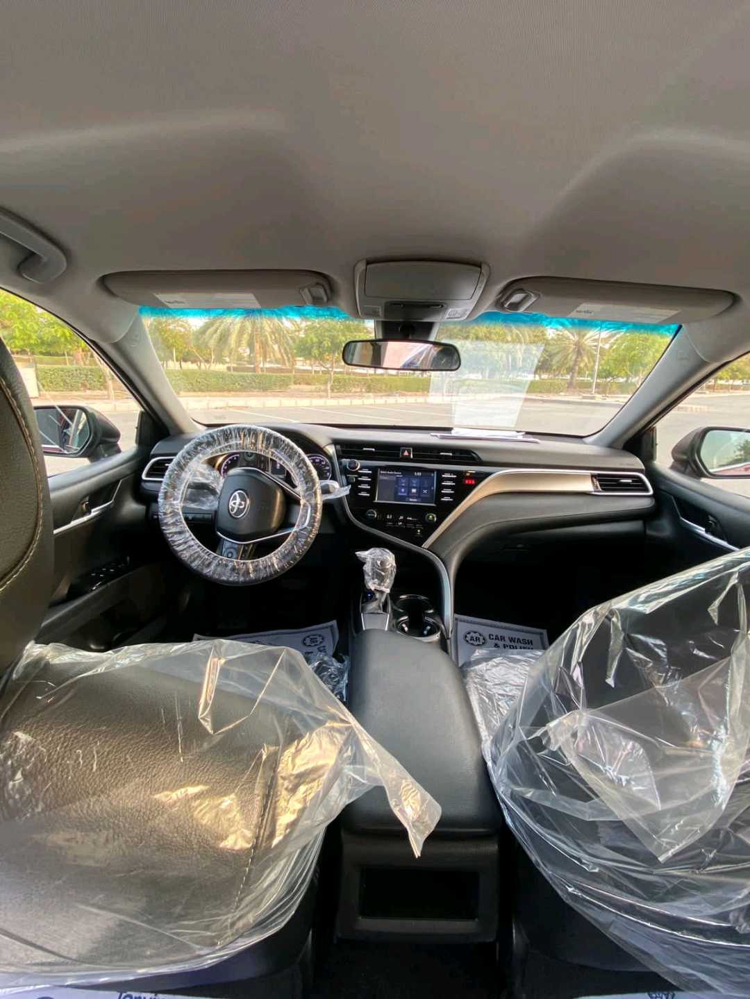 Car Image 2018 TOYOTA CAMRY SE