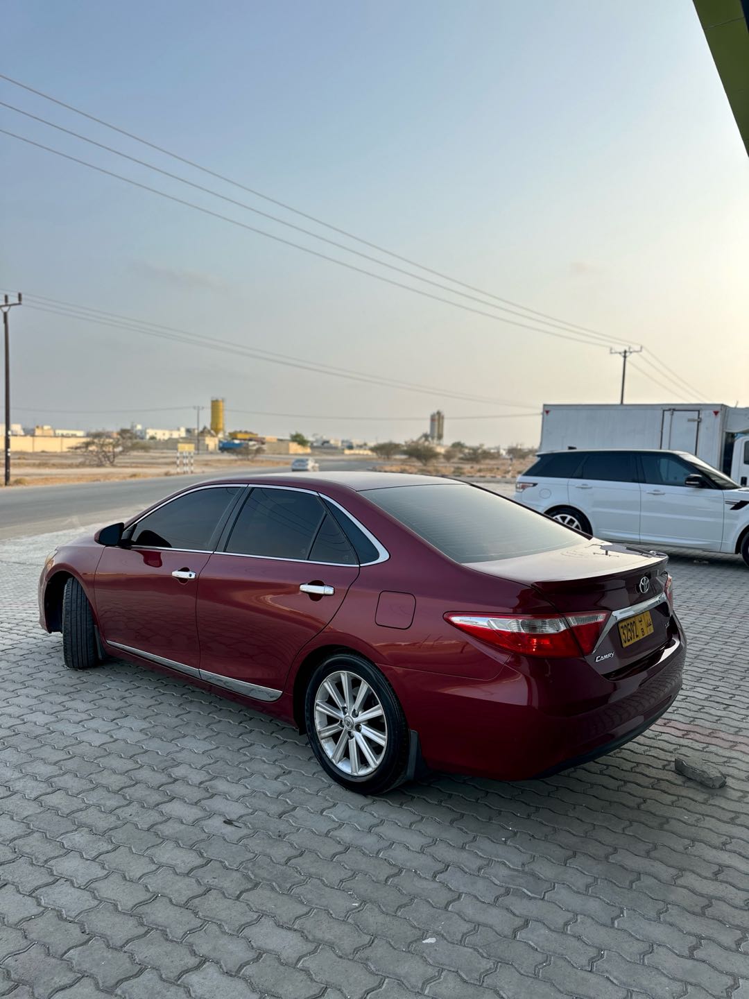 Car Image 2017 TOYOTA CAMRY LE