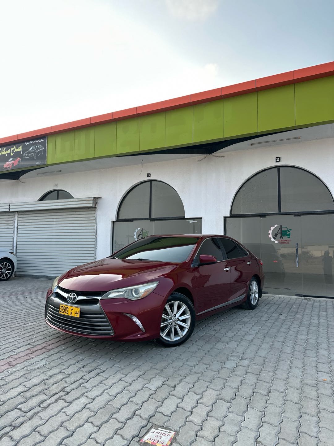 Car Image 2017 TOYOTA CAMRY LE