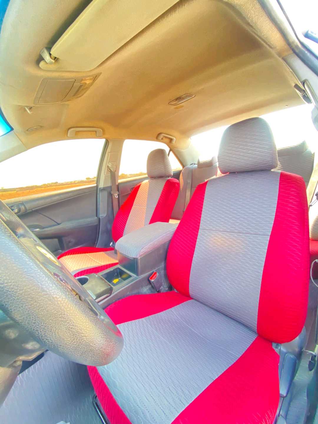 Car Image 2014 TOYOTA CAMRY LE