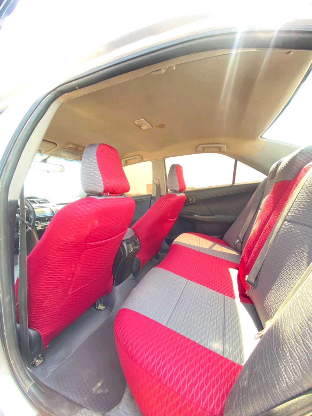 Car Image 2014 TOYOTA CAMRY LE