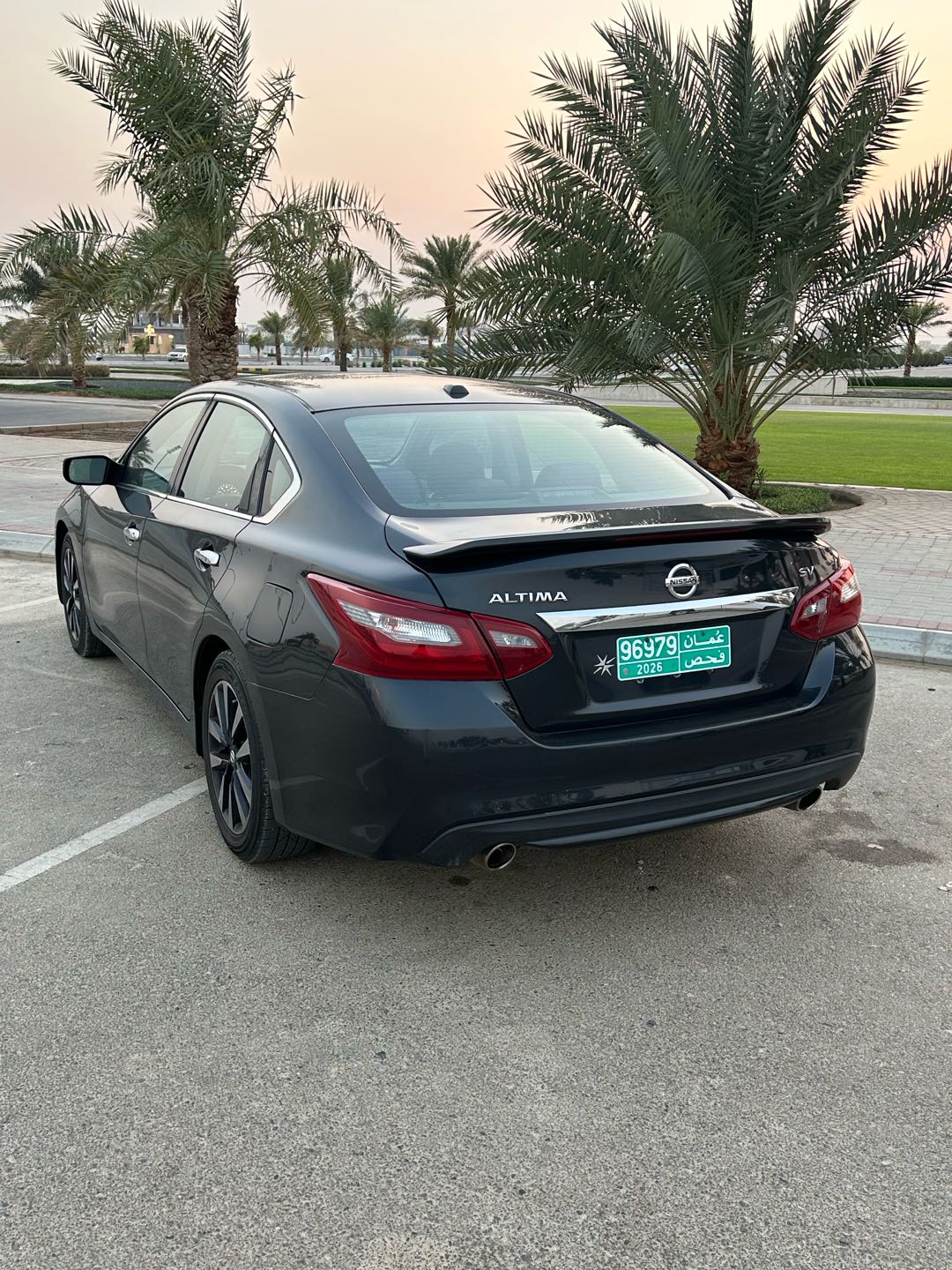 Car Image 2018 NISSAN ALTIMA SV