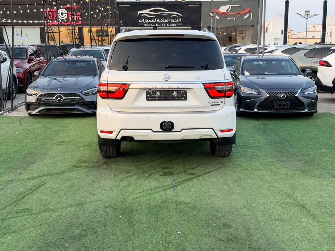 Car Image 2020 NISSAN PATROL Platinum