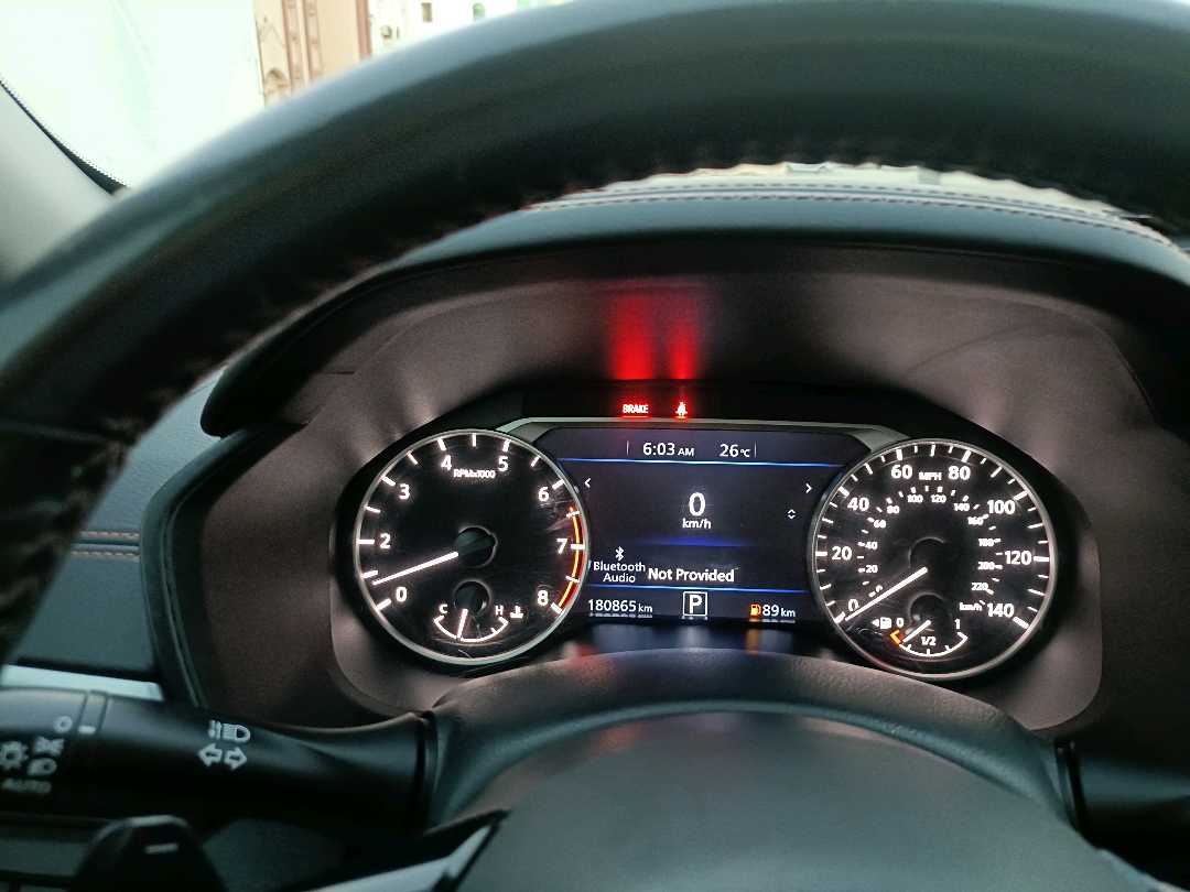 Car Image 2019 NISSAN ALTIMA SR