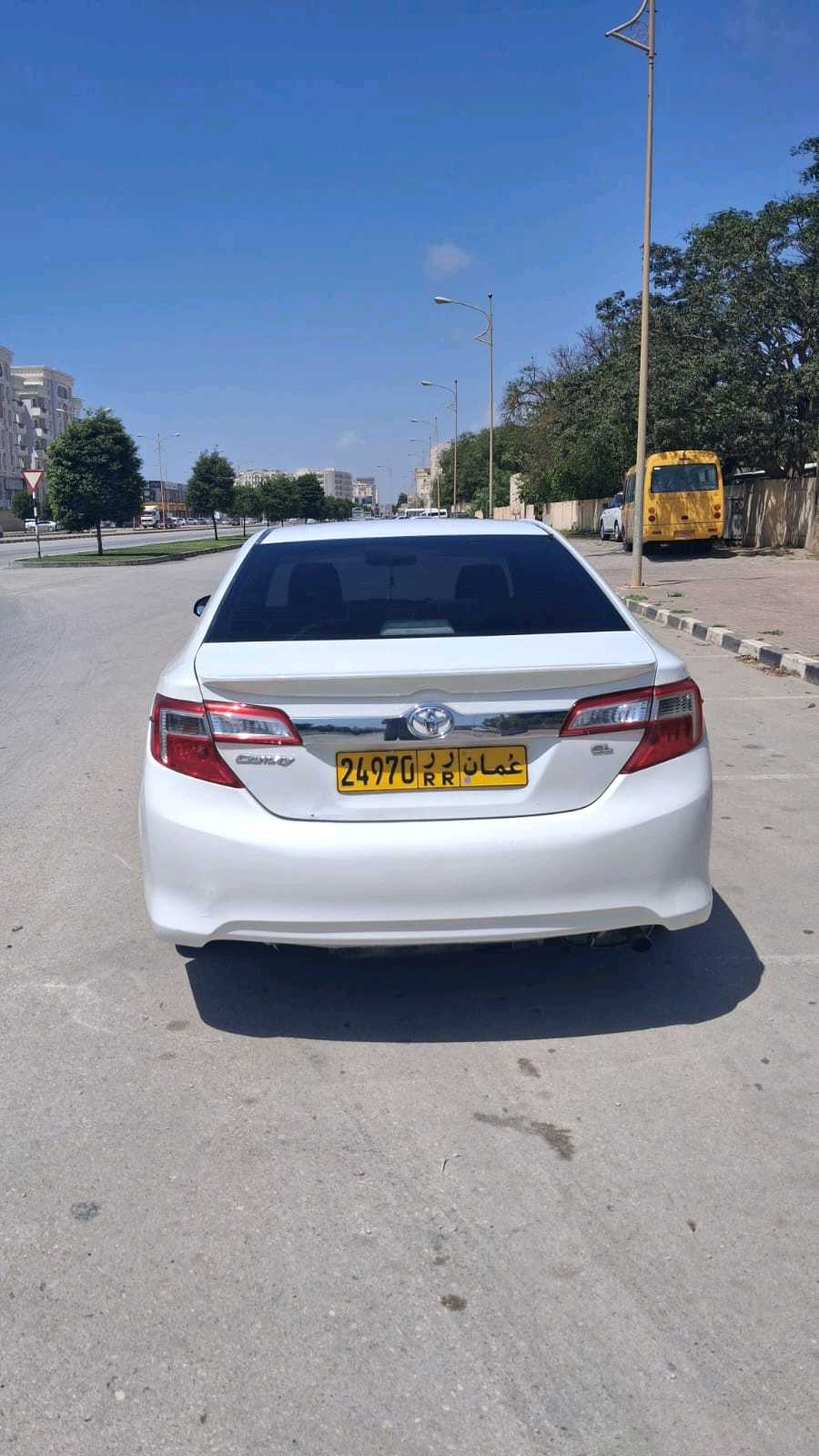 Car Image 2014 TOYOTA CAMRY GL