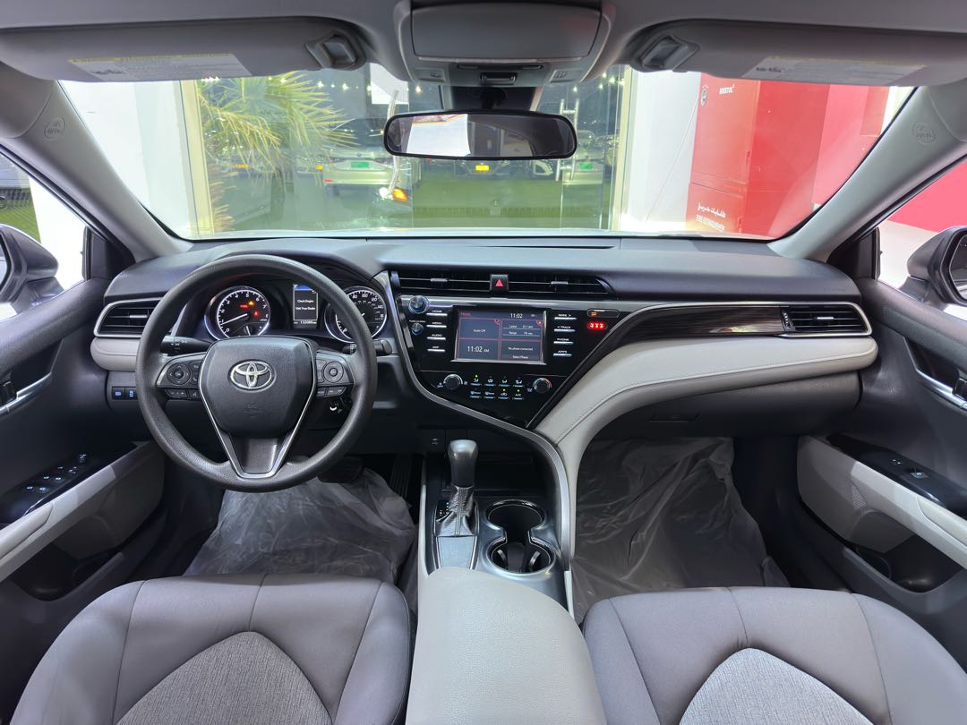 Car Image 2019 TOYOTA CAMRY LE