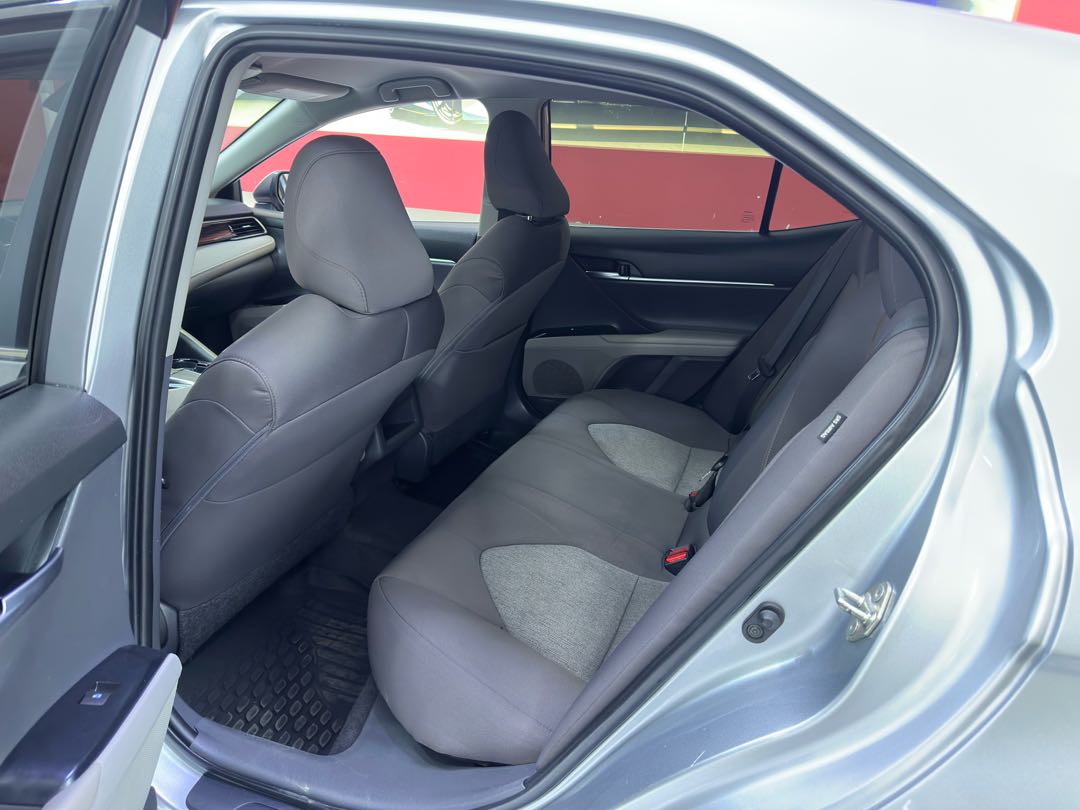 Car Image 2019 TOYOTA CAMRY LE