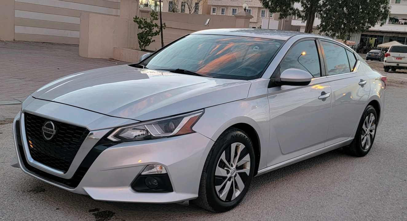 Car Image 2020 NISSAN ALTIMA S