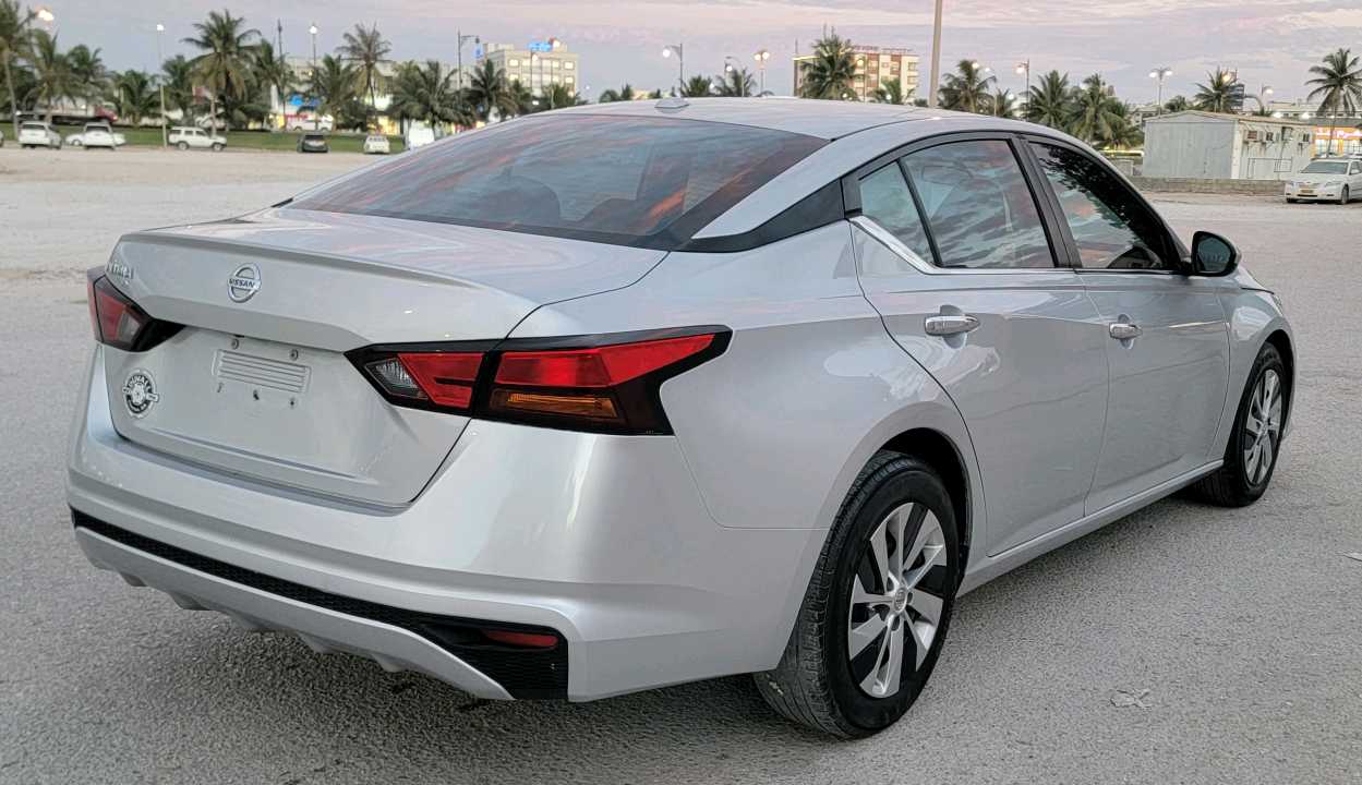 Car Image 2020 NISSAN ALTIMA S