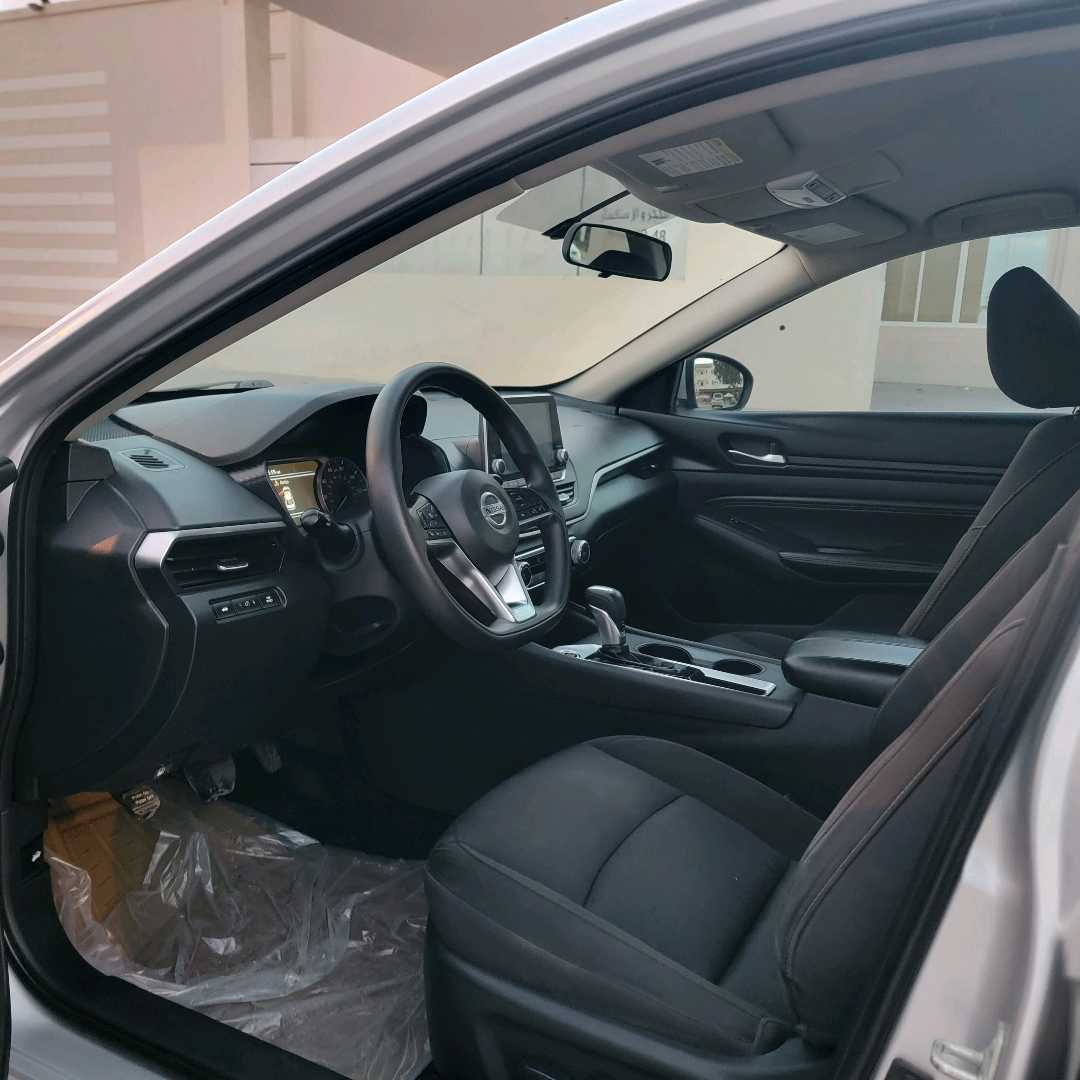 Car Image 2020 NISSAN ALTIMA S