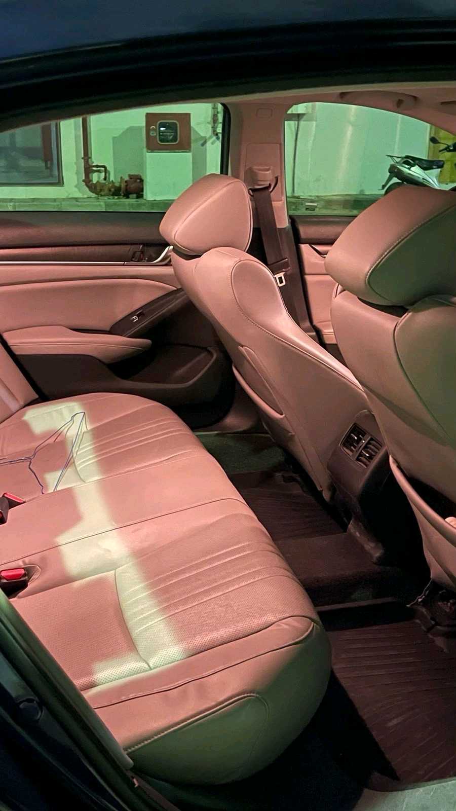 Car Image 2018 HONDA ACCORD EXL