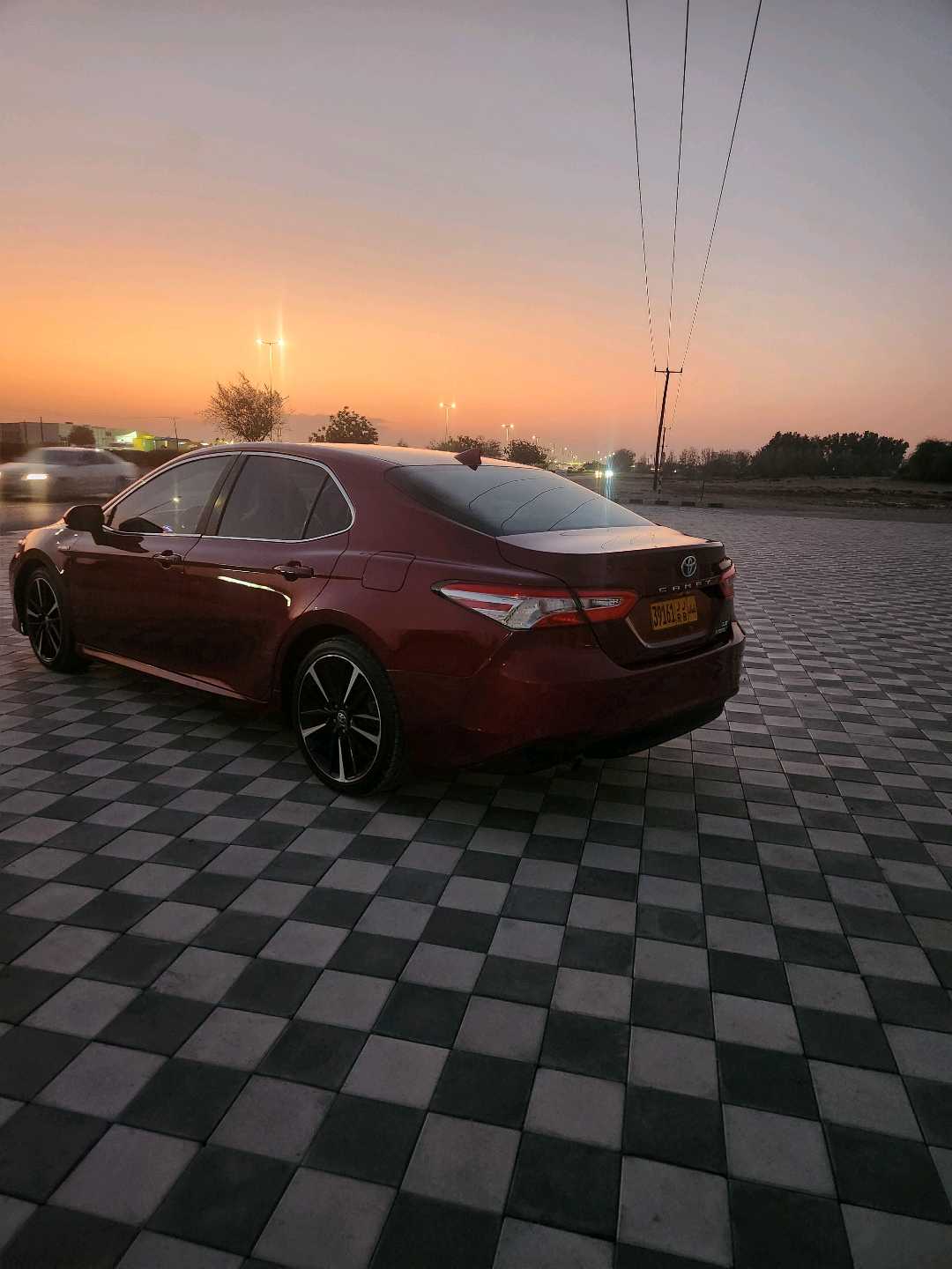 Car Image 2020 TOYOTA CAMRY LE
