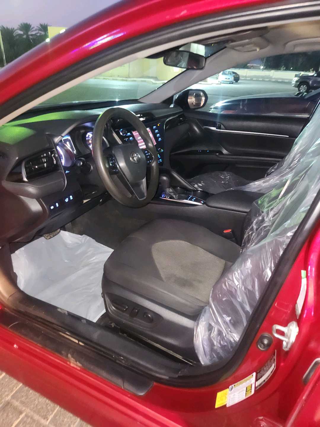 Car Image 2020 TOYOTA CAMRY LE