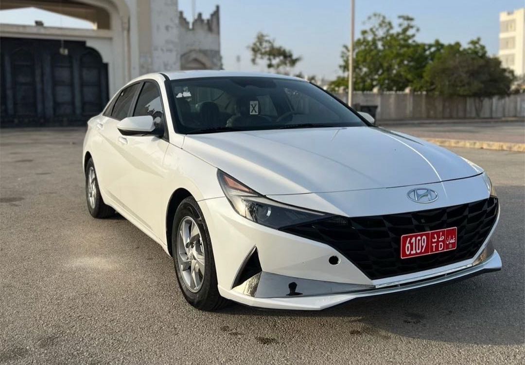 HYUNDAI ELANTRA 2022
