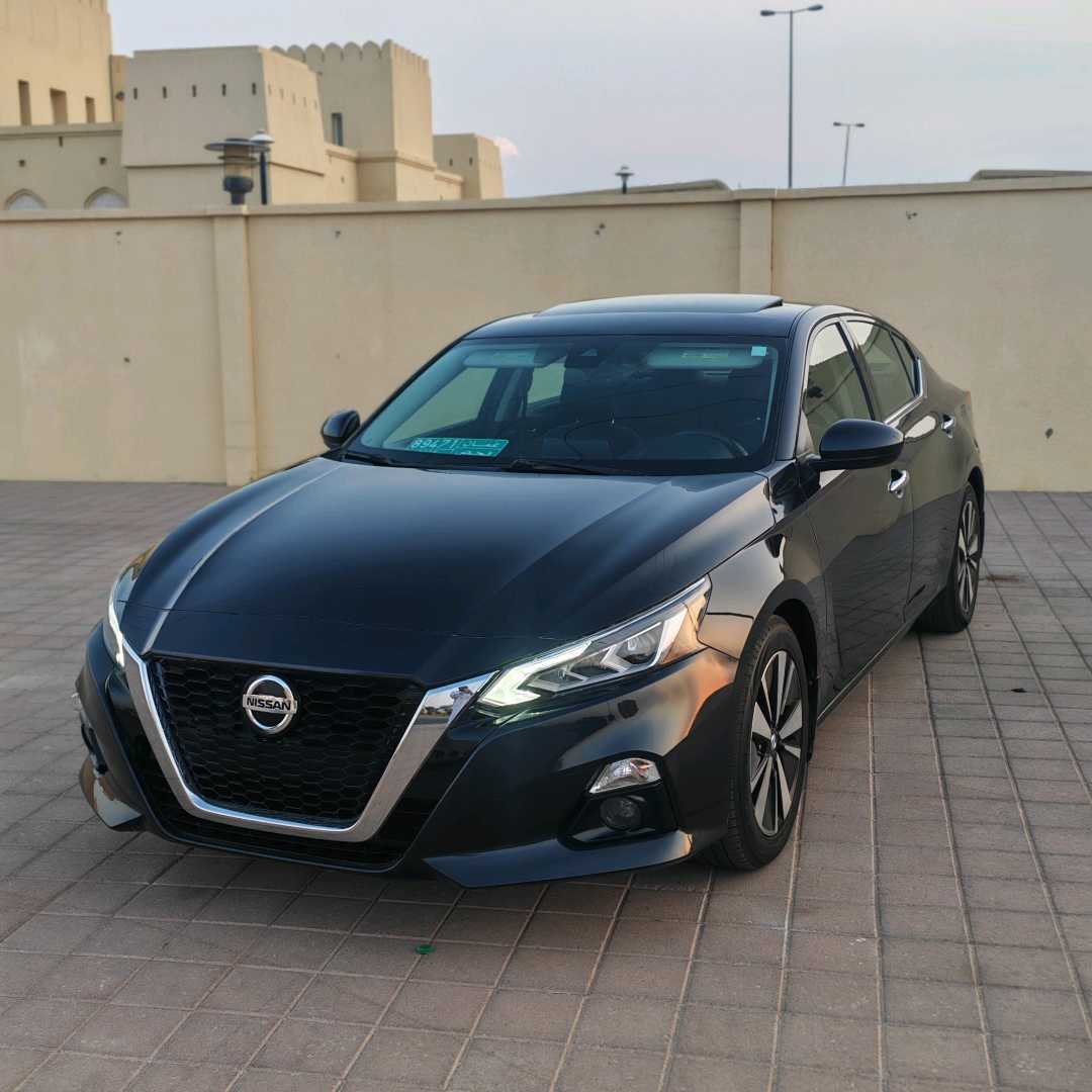 Car Image 2019 NISSAN ALTIMA SV