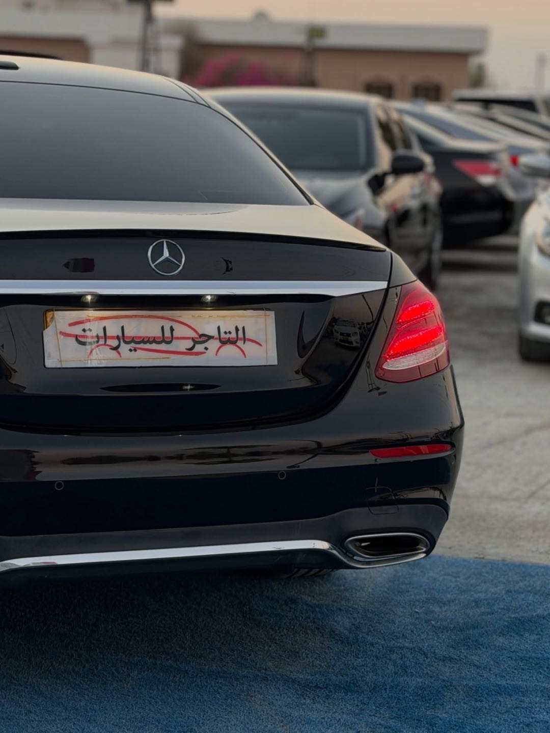 Car Image 2017 MERCEDES E Class 300