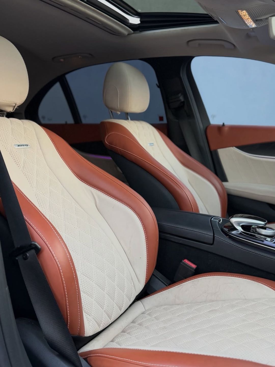 Car Image 2017 MERCEDES E Class 300