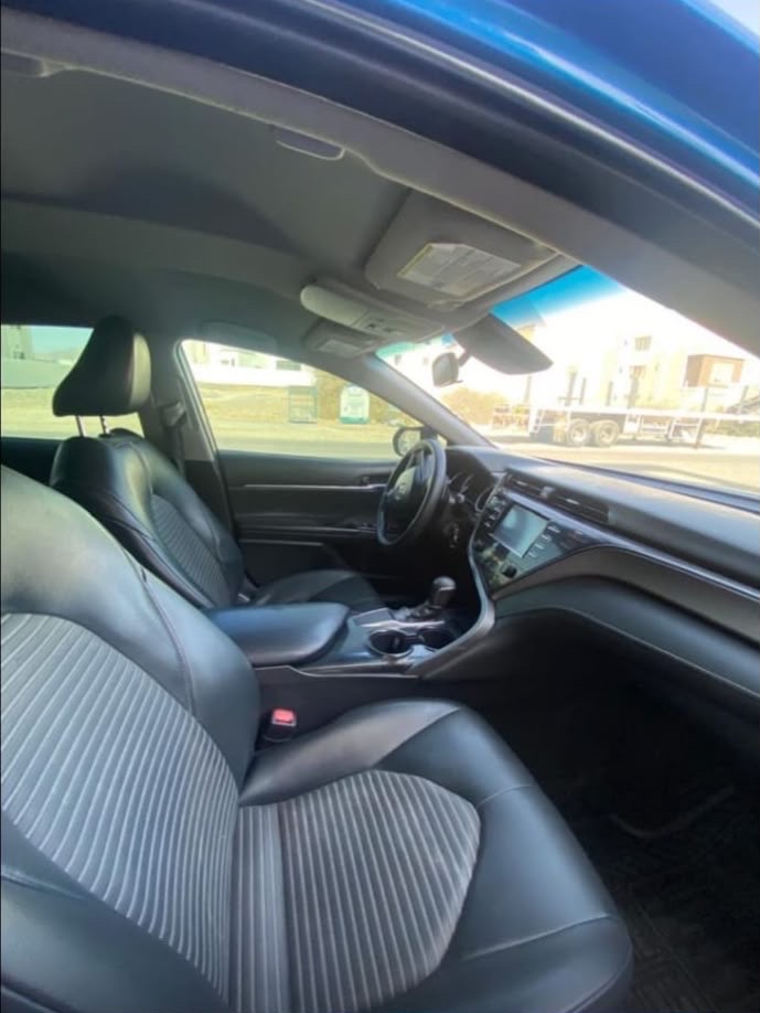 Car Image 2019 TOYOTA CAMRY SE