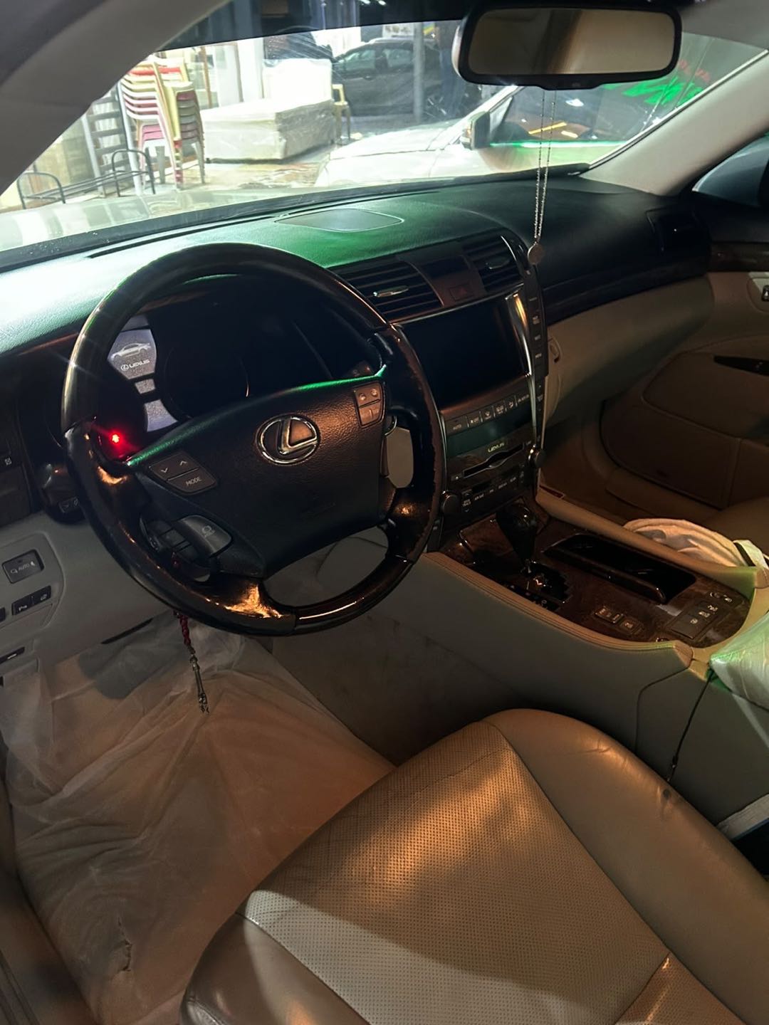 Car Image 2007 LEXUS LS 460