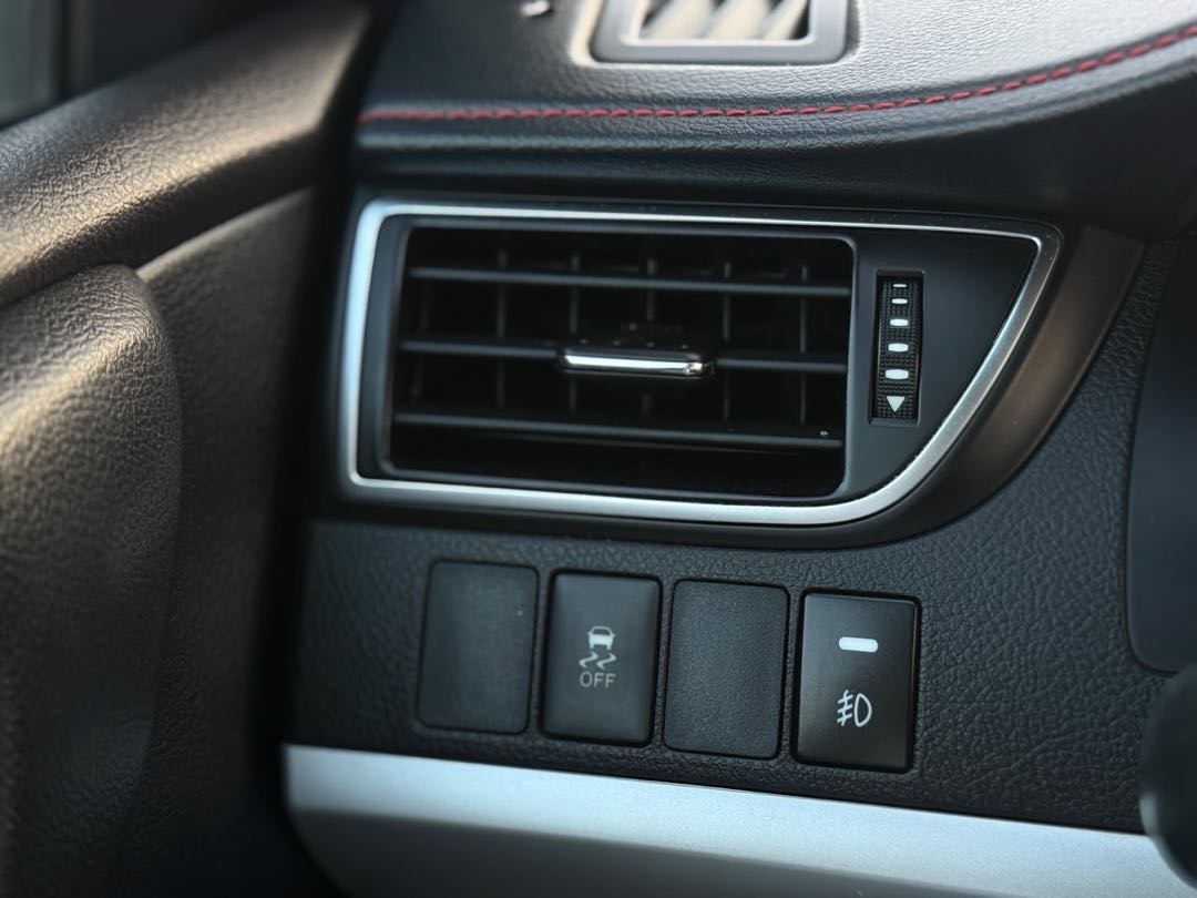 Car Image 2017 TOYOTA CAMRY SE