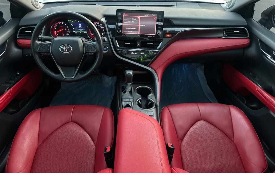 Car Image 2021 TOYOTA CAMRY XSE