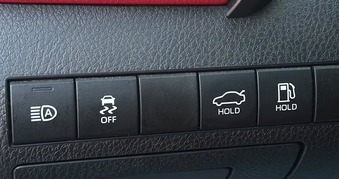 Car Image 2021 TOYOTA CAMRY XSE