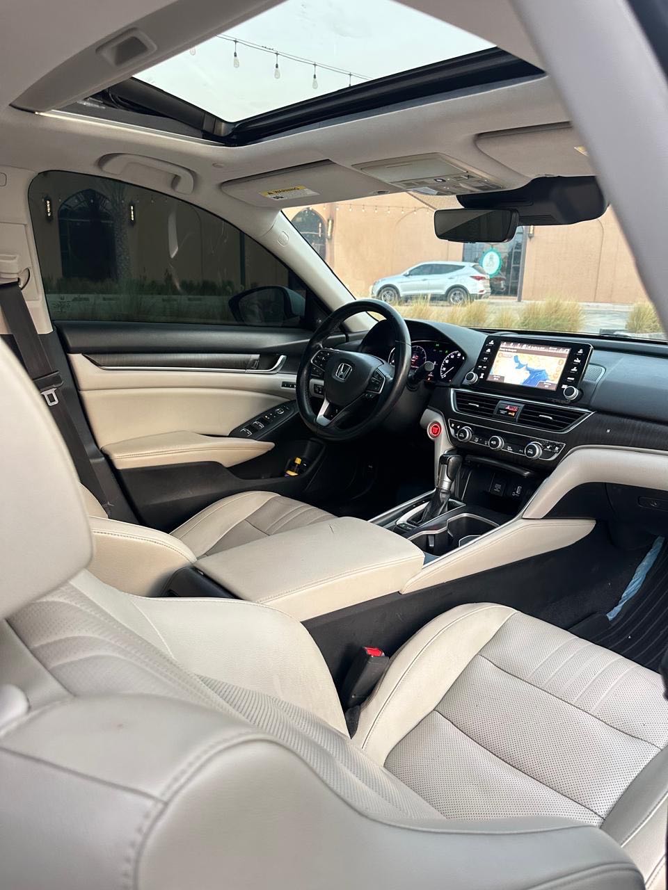Car Image 2018 HONDA ACCORD TOURING