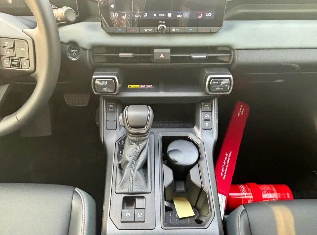 Car Image 2026 TOYOTA RAV4 Basic